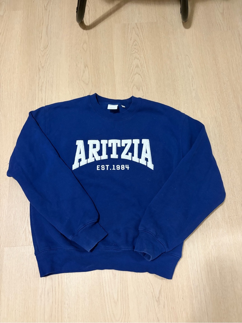 Aritzia Men's Navy Blue Crewneck Sweatshirt with White Logo